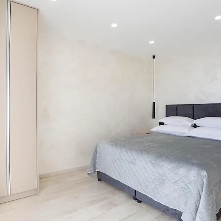 Cozy In * ماكارسكا