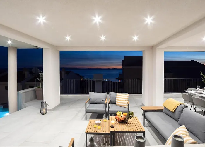 Cozy In Semesterbostad Makarska