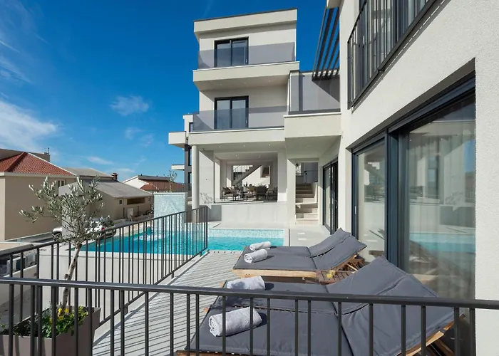 Cozy In * Макарська